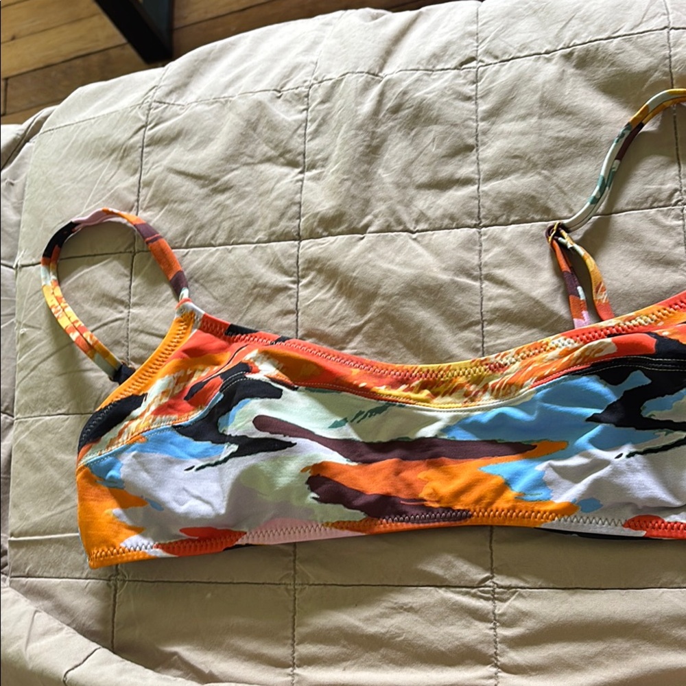 Solid and striped Colorful Camouflage bathing suit top - Picture 4 of 6